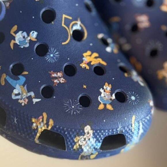 Disney x Crocs 2021 Walt Disney World 50th Anniversary Crocs M11/W13 - Picture 8 of 12